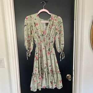 Taylor Green Floral Midi Dress Size 4
